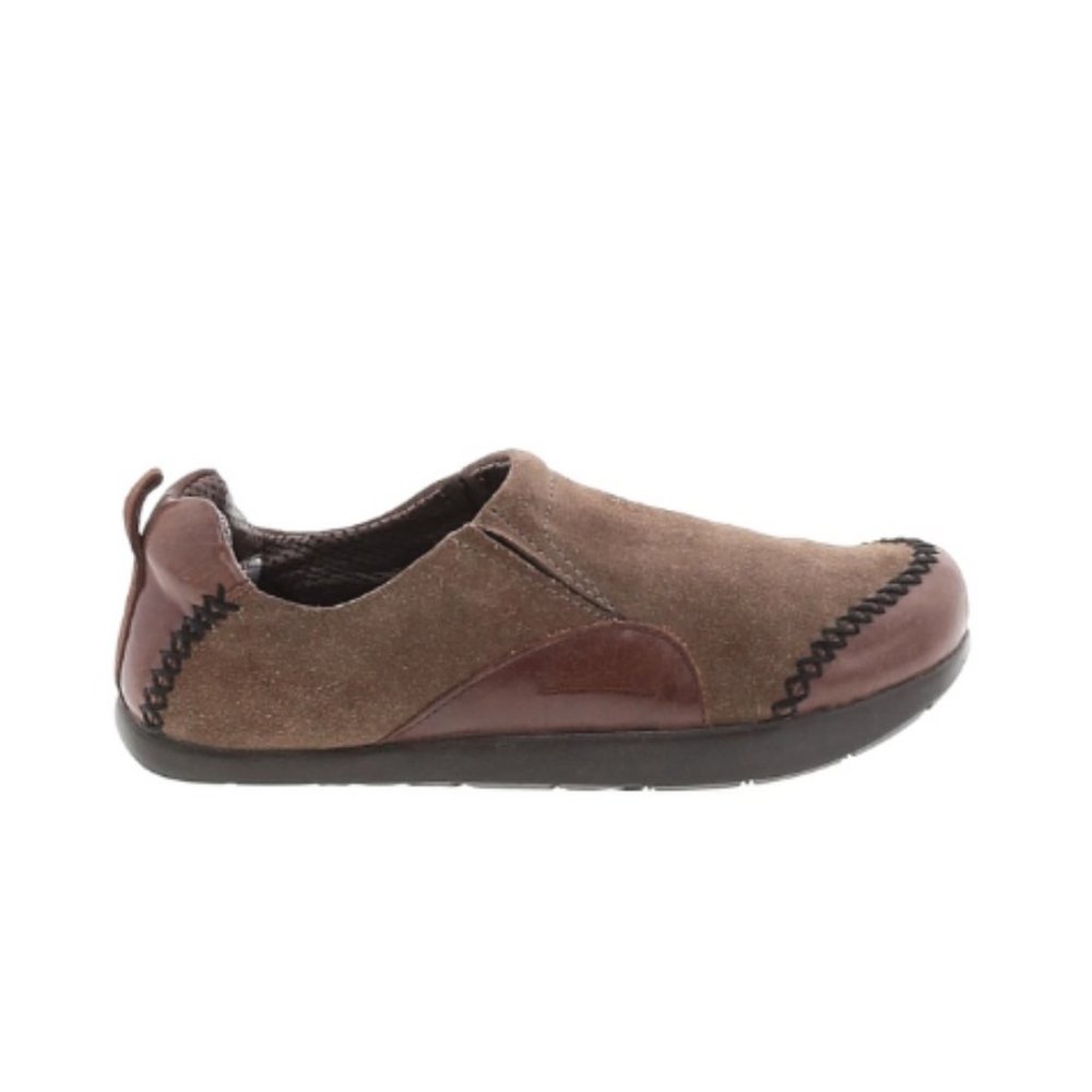 Earth ~ Leather & suede slip on loafer sneakers